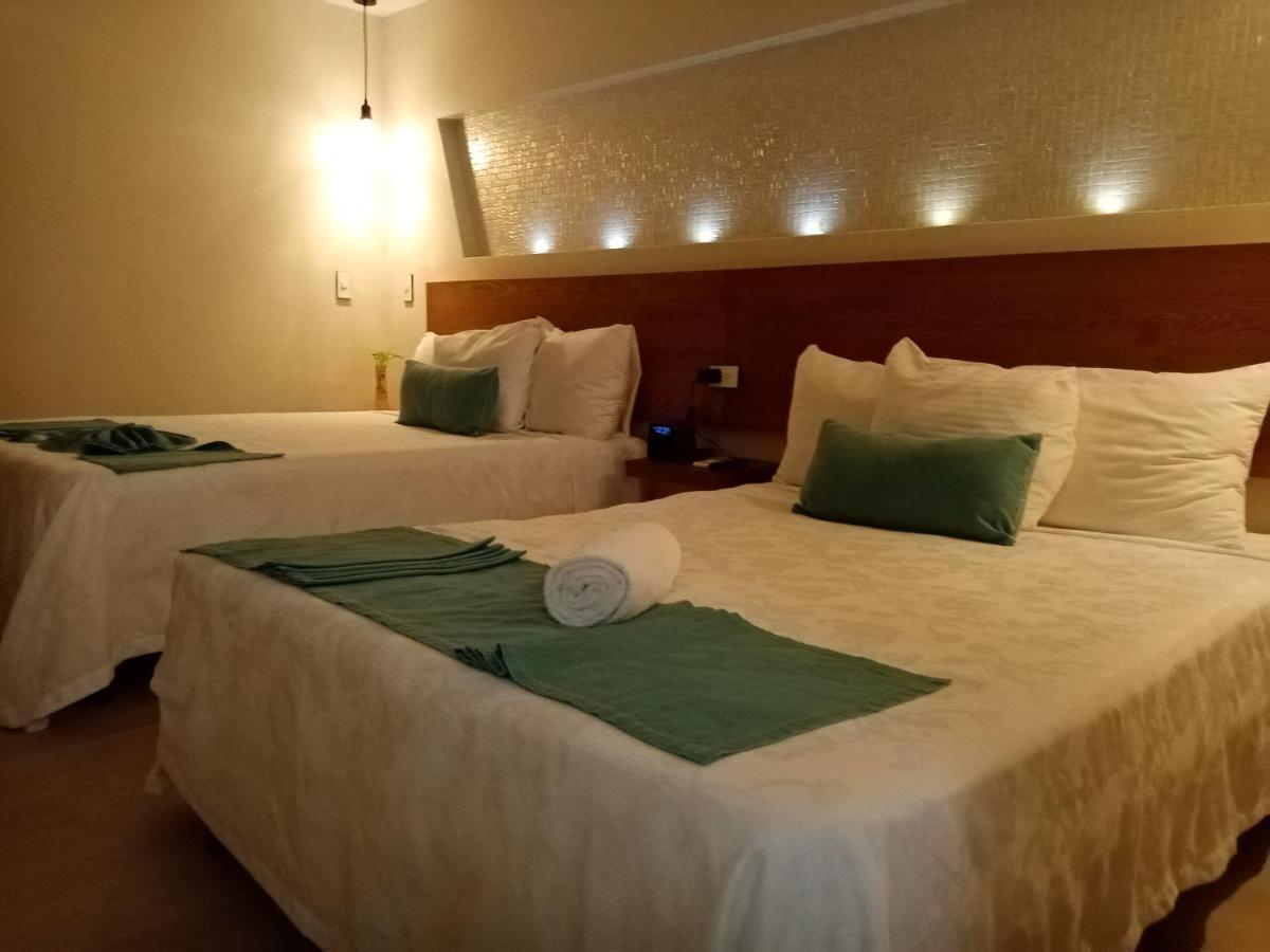 Brisas 10 Beachside Suites Cancun Exterior photo