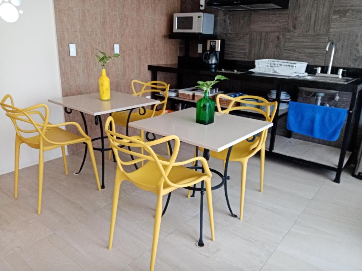 Brisas 10 Beachside Suites Cancun Exterior photo