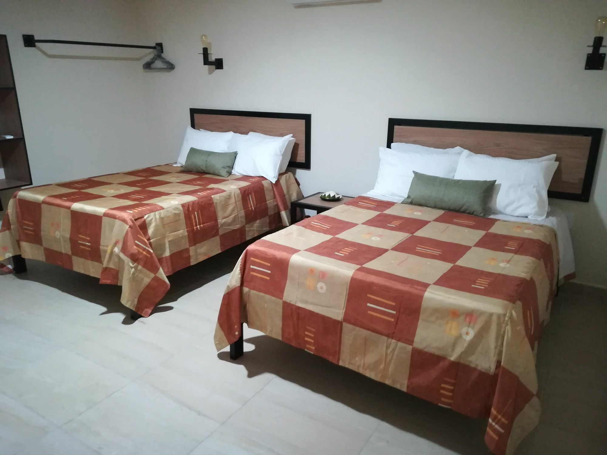 Brisas 10 Beachside Suites Cancun Exterior photo